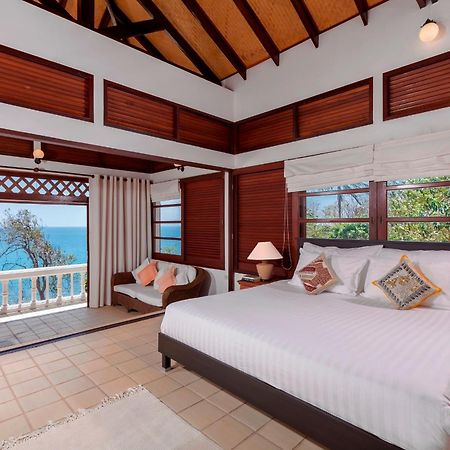 Baan Khunying - Secluded Phuket Beachfront Villa Rawai エクステリア 写真