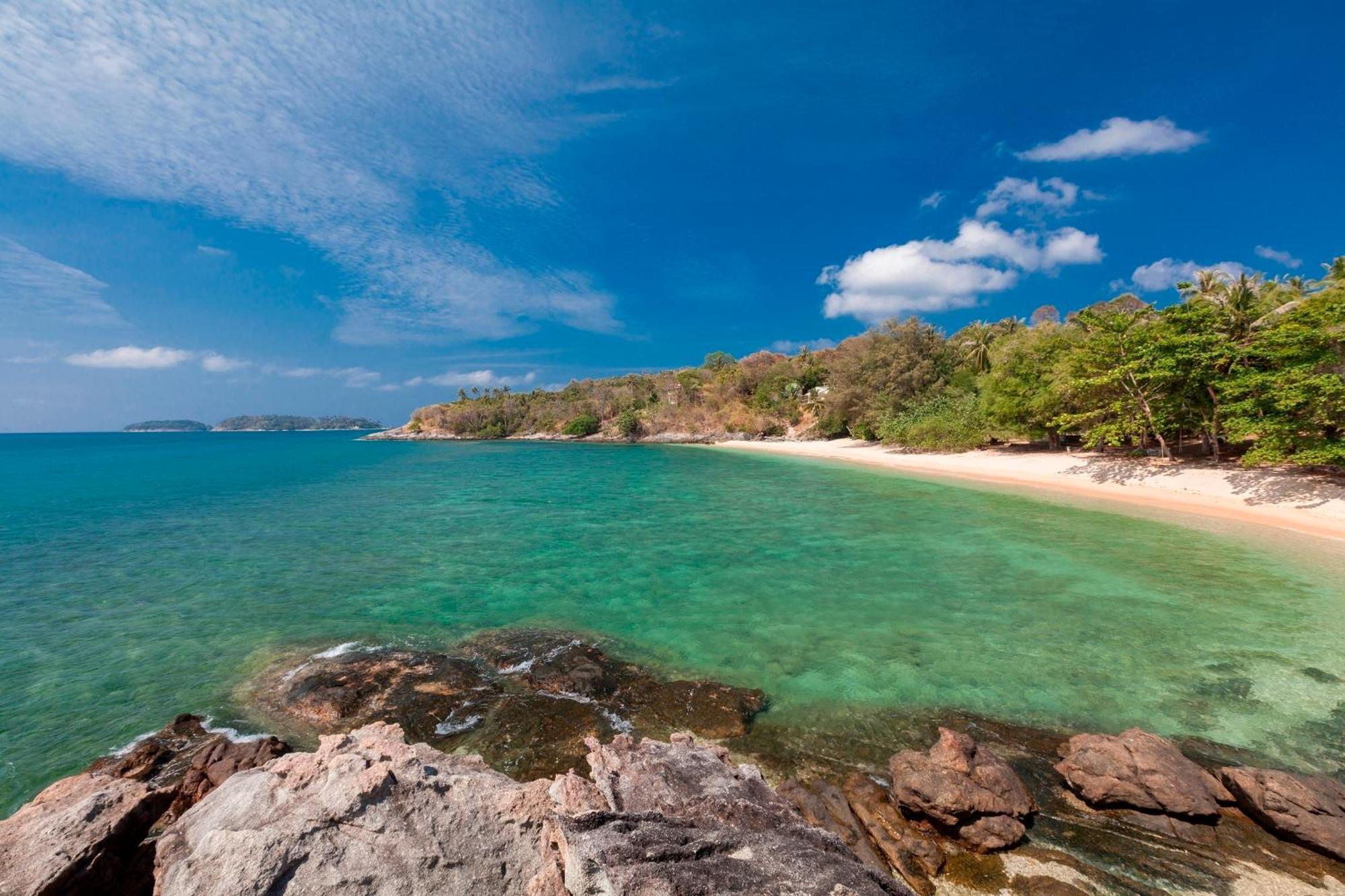 Baan Khunying - Secluded Phuket Beachfront Villa Rawai エクステリア 写真