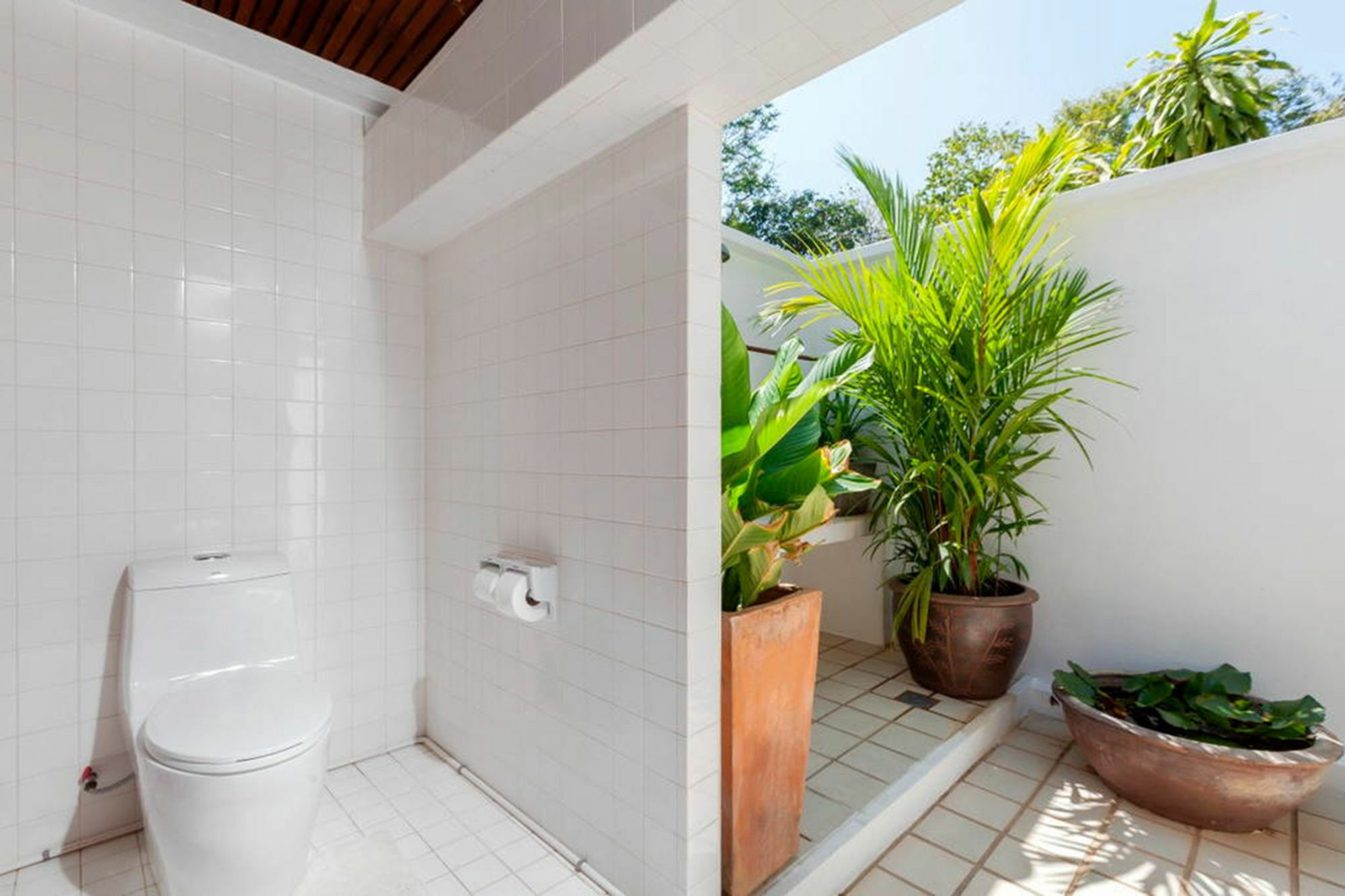 Baan Khunying - Secluded Phuket Beachfront Villa Rawai エクステリア 写真